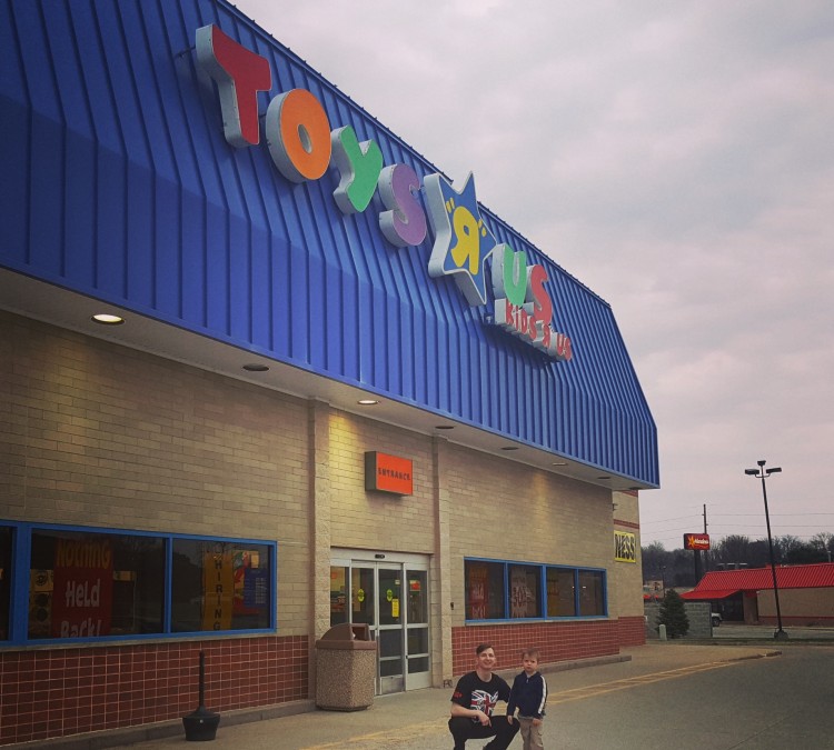 Toys"R"Us (Clive,&nbspIA)